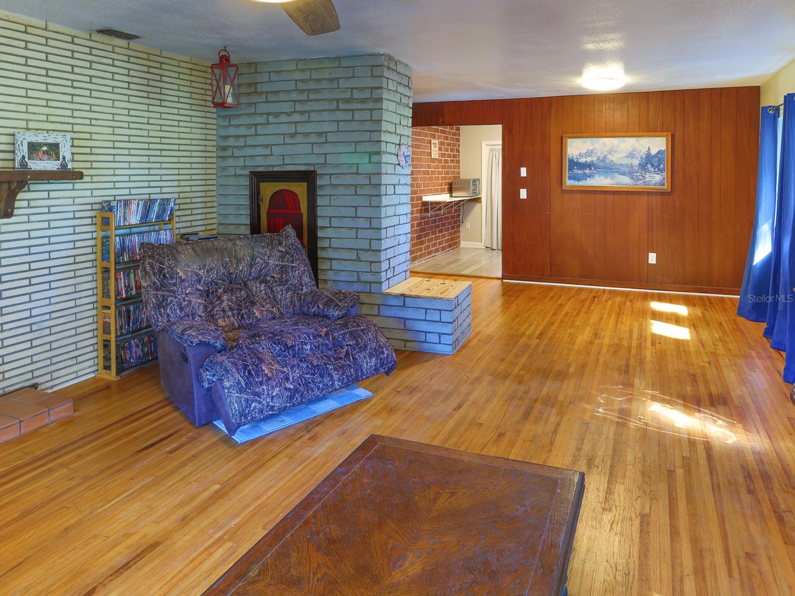 Image 5 of 37 For 2140 Main Street