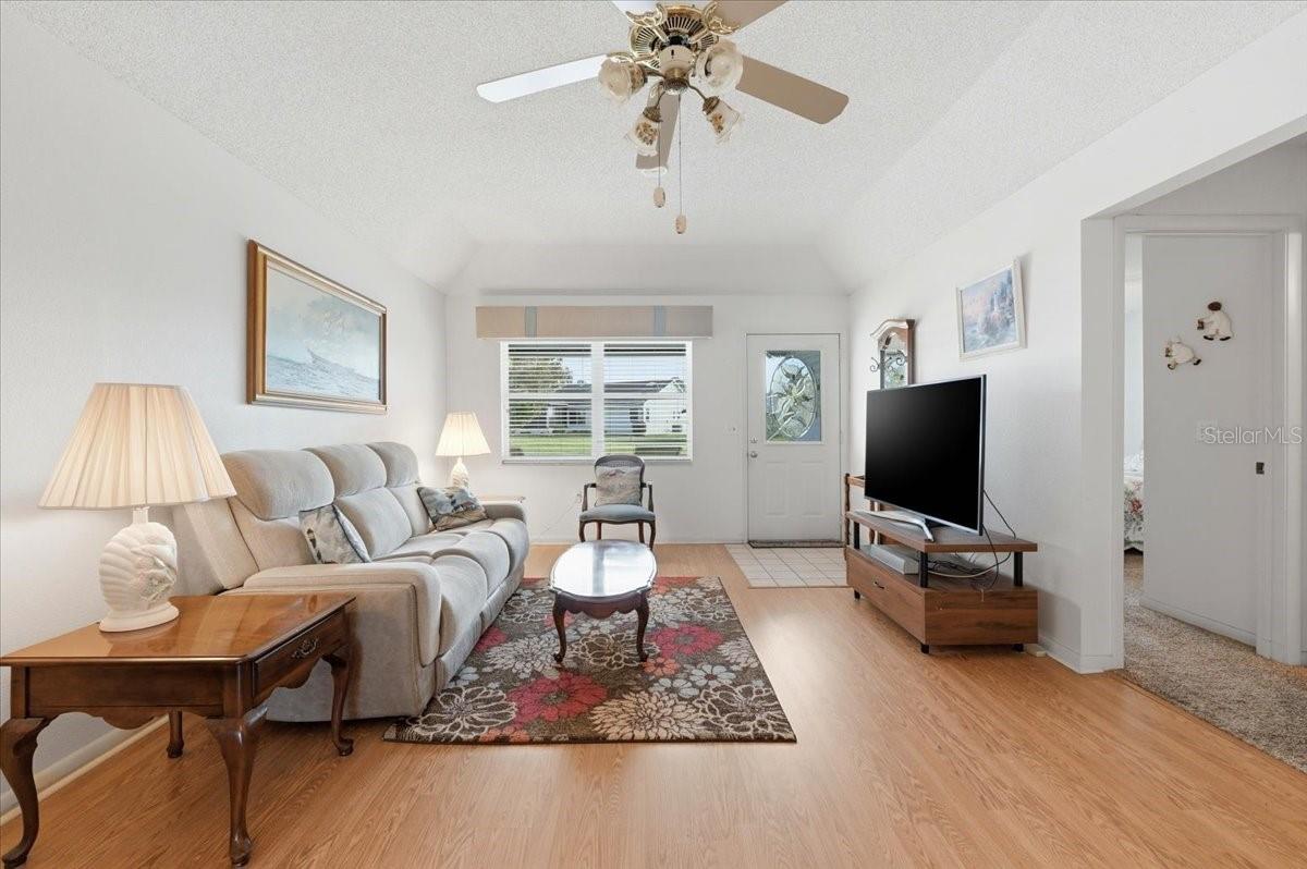 Image 5 of 51 For 1938 Long Boat Drive