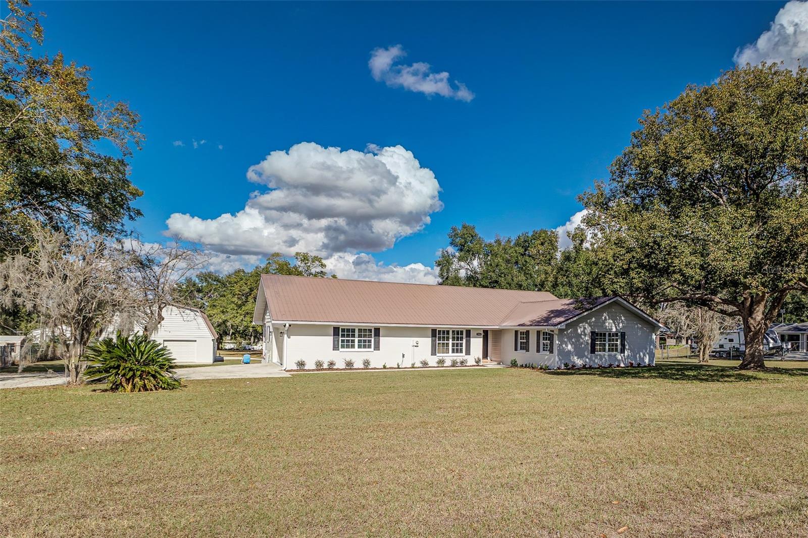 Details for 926 Meadowood Drive, LAKELAND, FL 33809