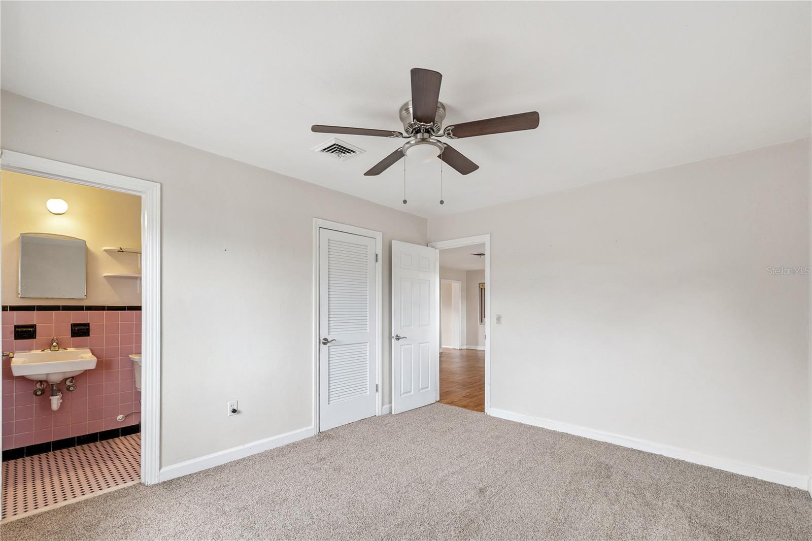 Image 18 of 36 For 716 Avenue I Ne