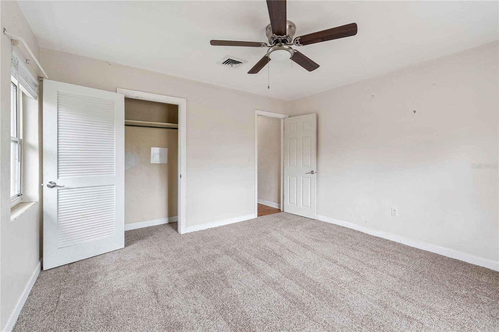 Image 24 of 36 For 716 Avenue I Ne