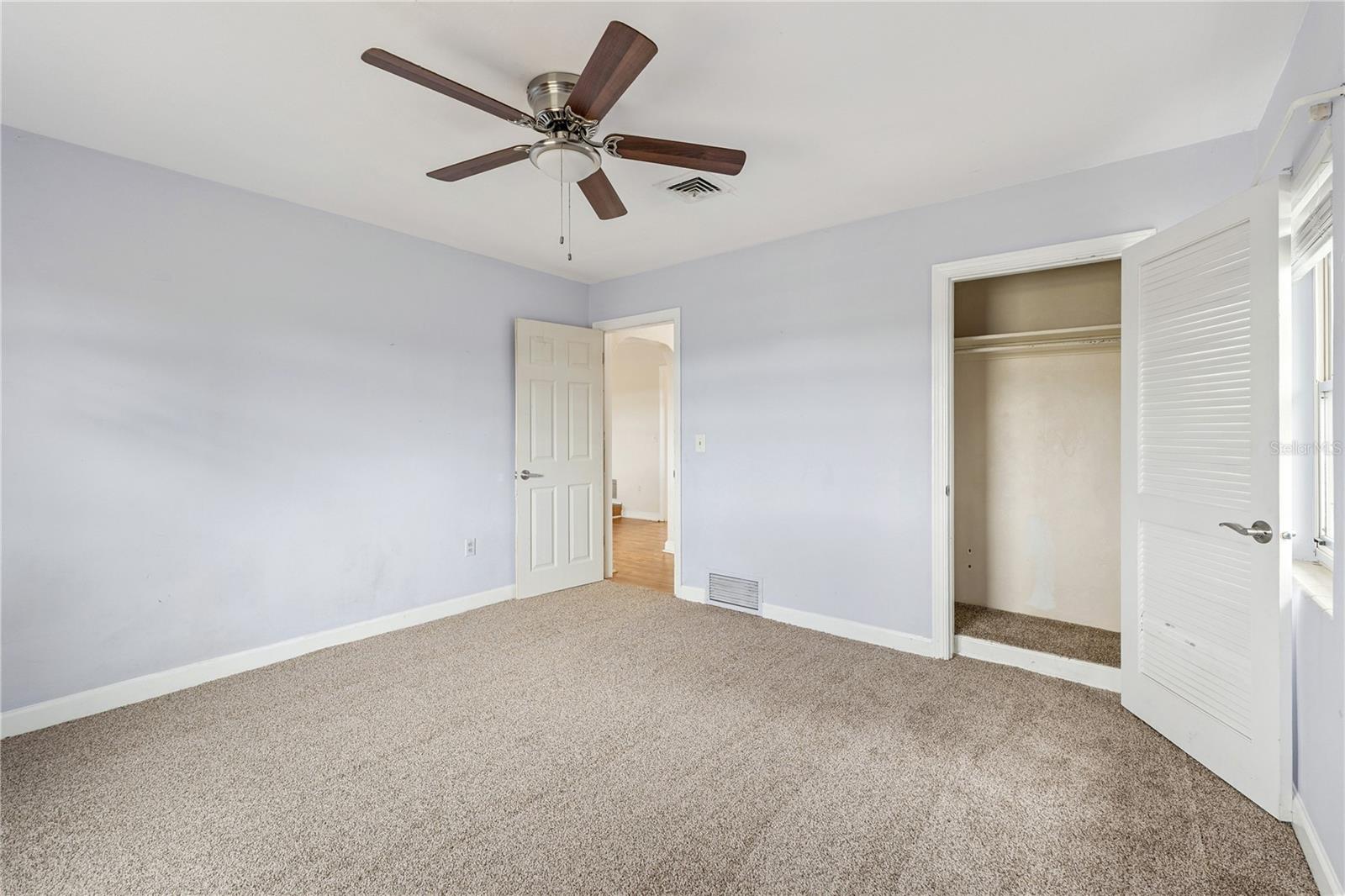 Image 29 of 36 For 716 Avenue I Ne