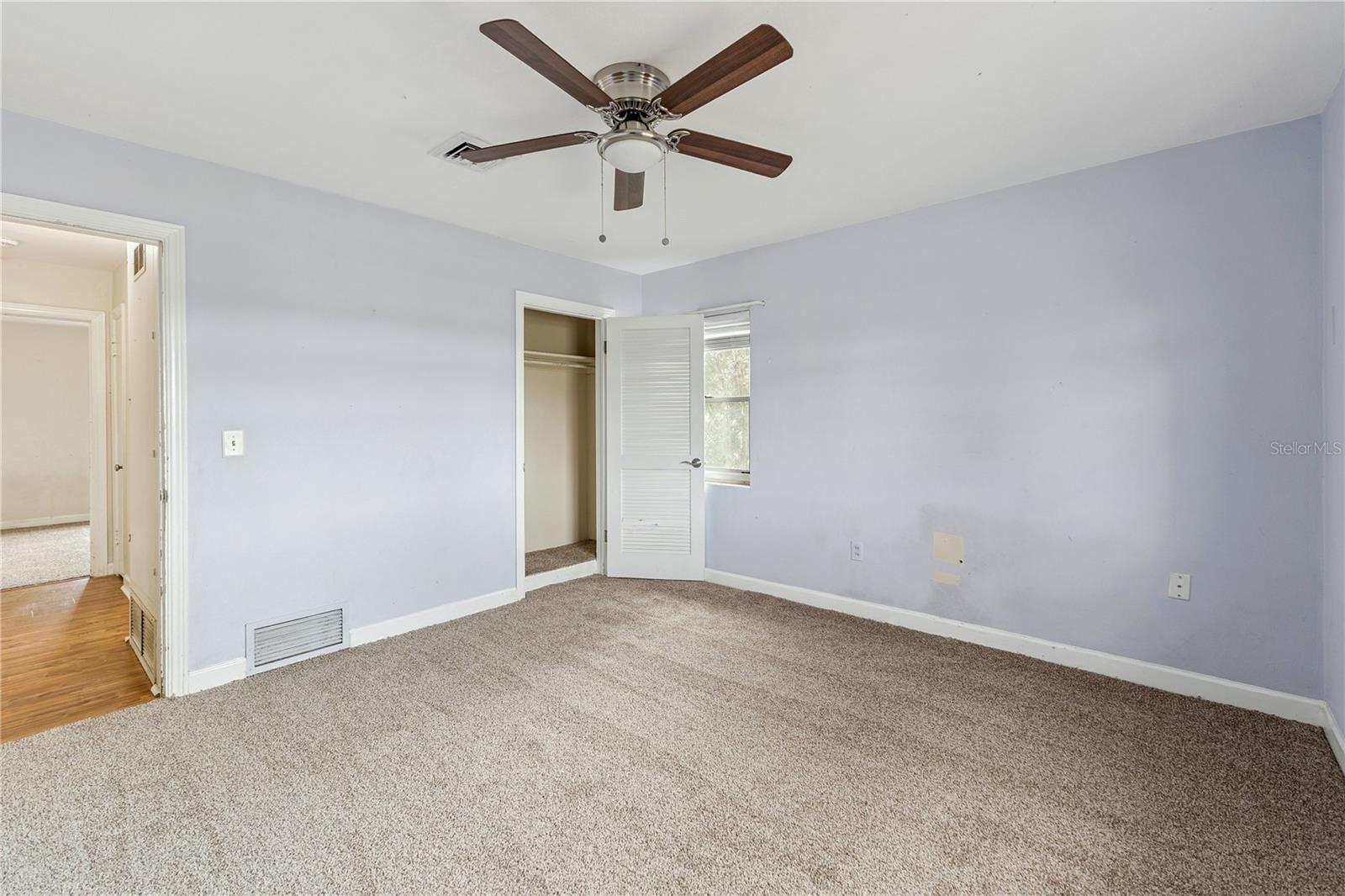 Image 30 of 36 For 716 Avenue I Ne