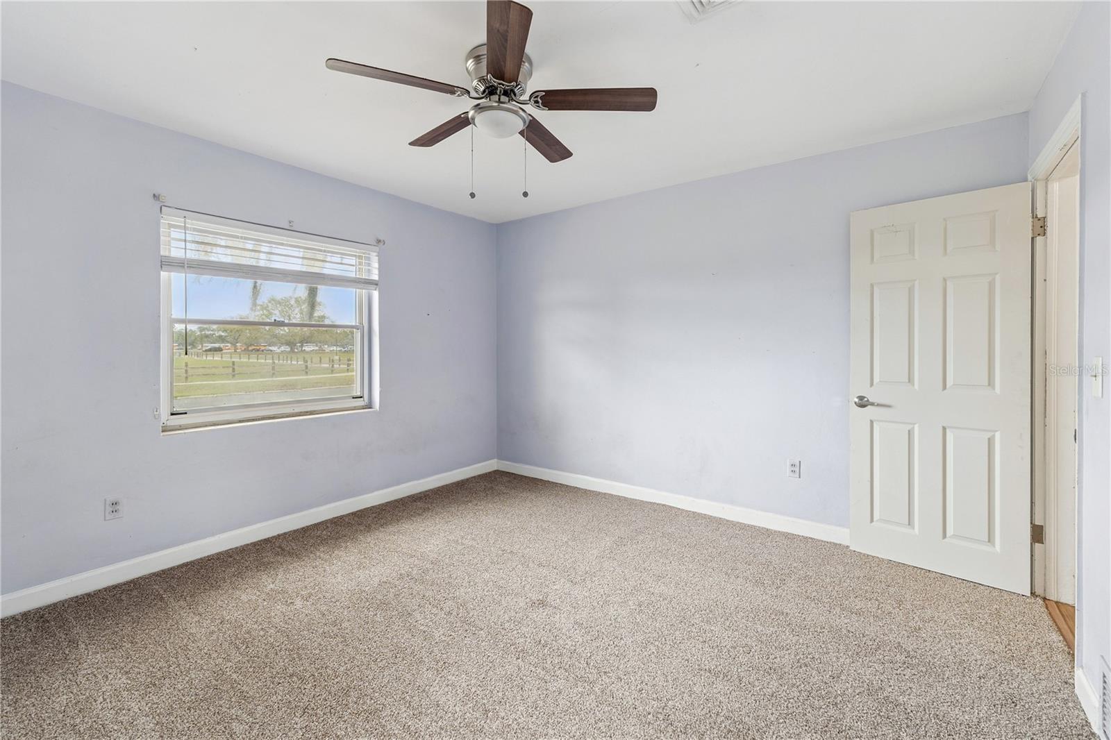 Image 31 of 36 For 716 Avenue I Ne