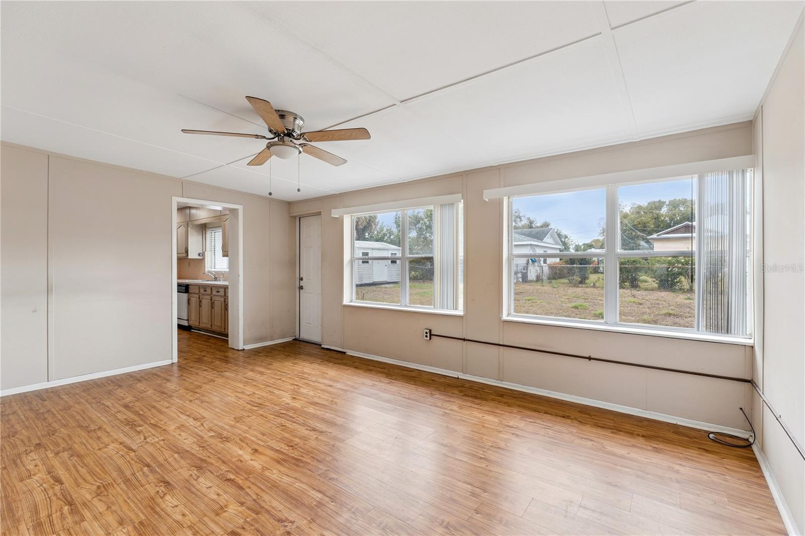 Image 35 of 36 For 716 Avenue I Ne