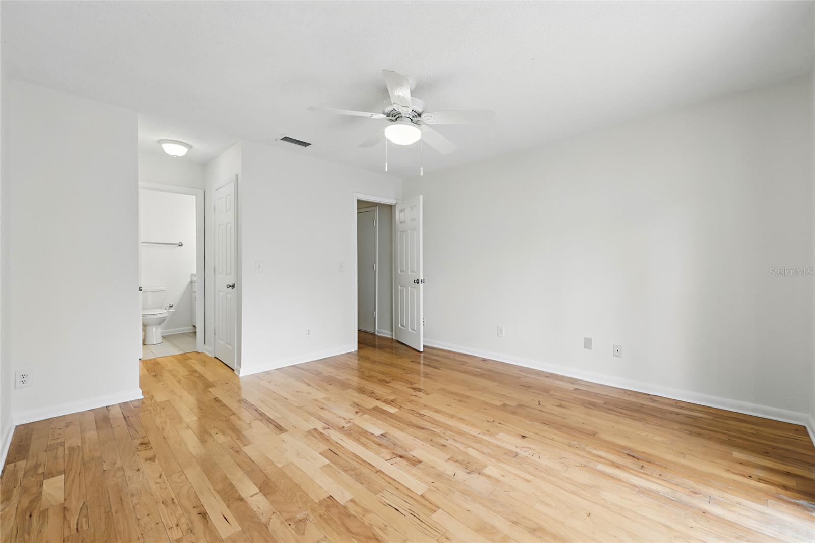 Image 16 of 34 For 5811 Atlantic Boulevard 149