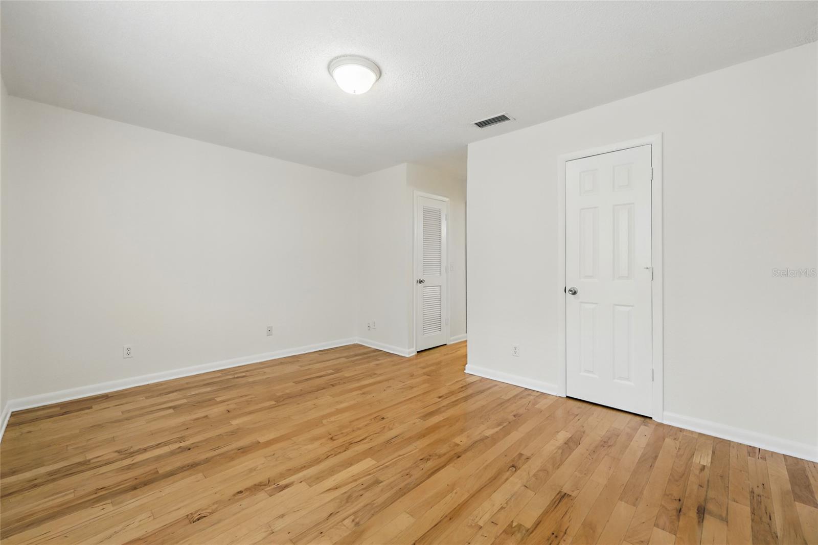 Image 19 of 34 For 5811 Atlantic Boulevard 149