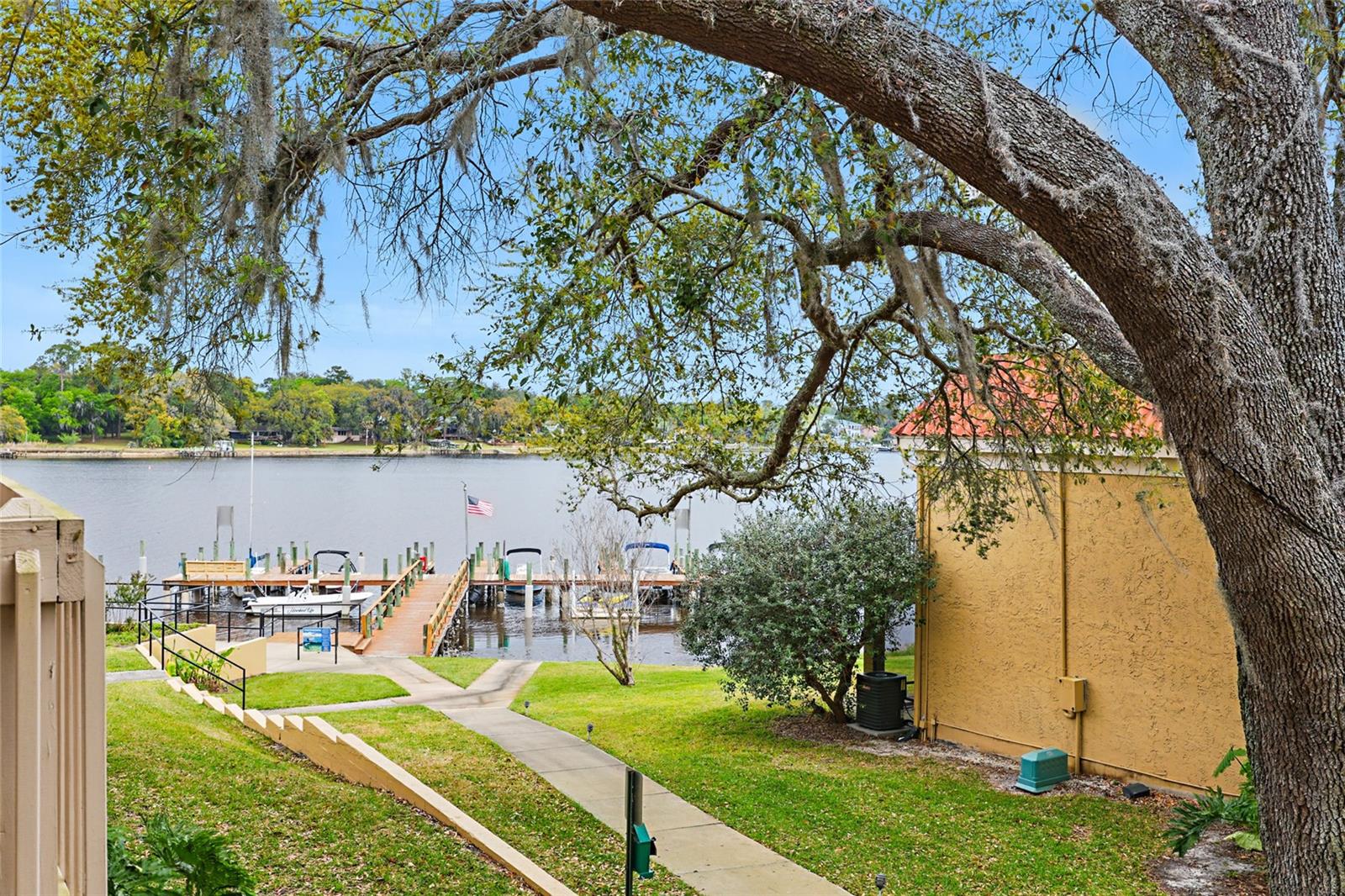 Image 22 of 34 For 5811 Atlantic Boulevard 149