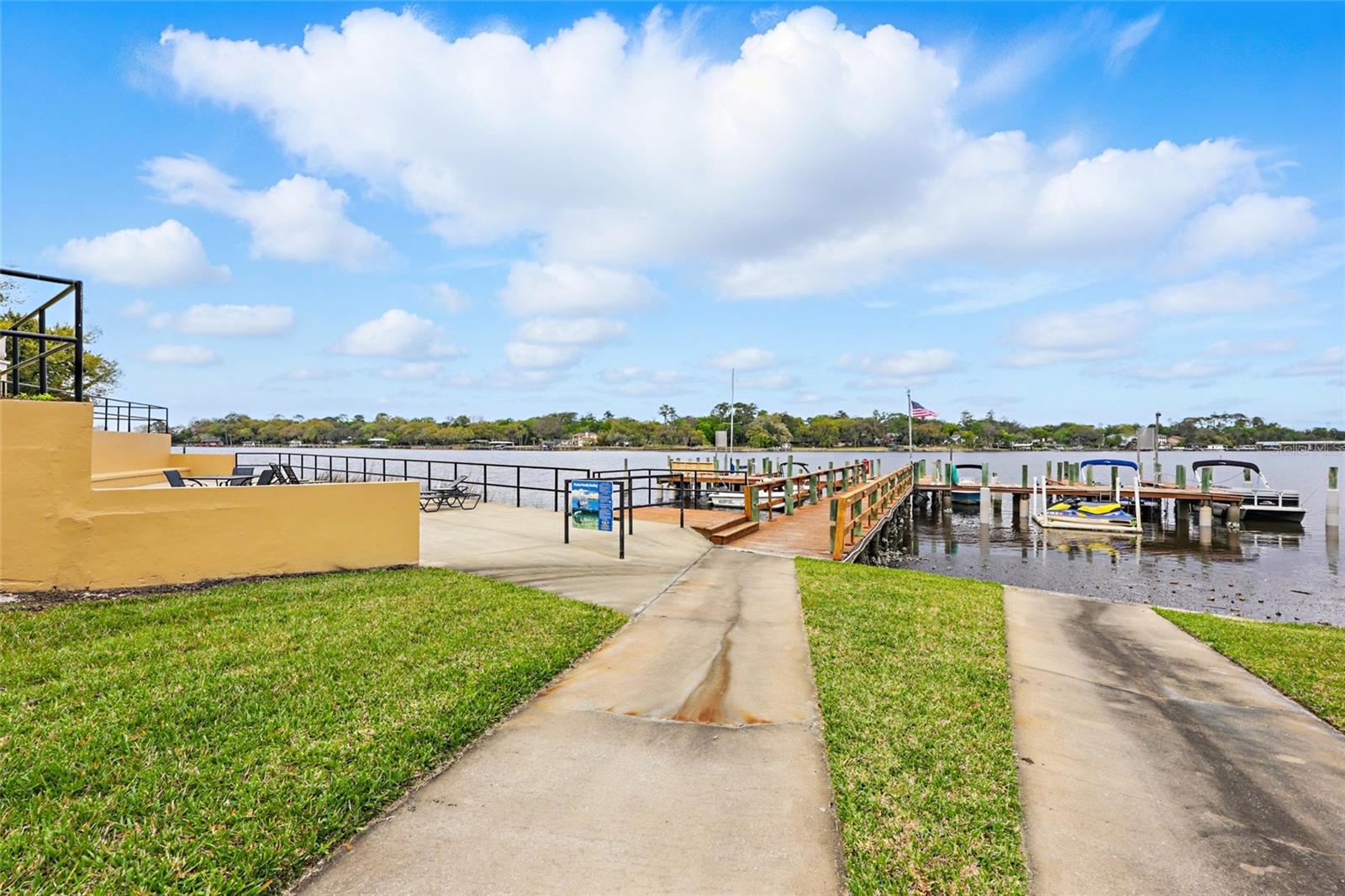 Image 28 of 34 For 5811 Atlantic Boulevard 149