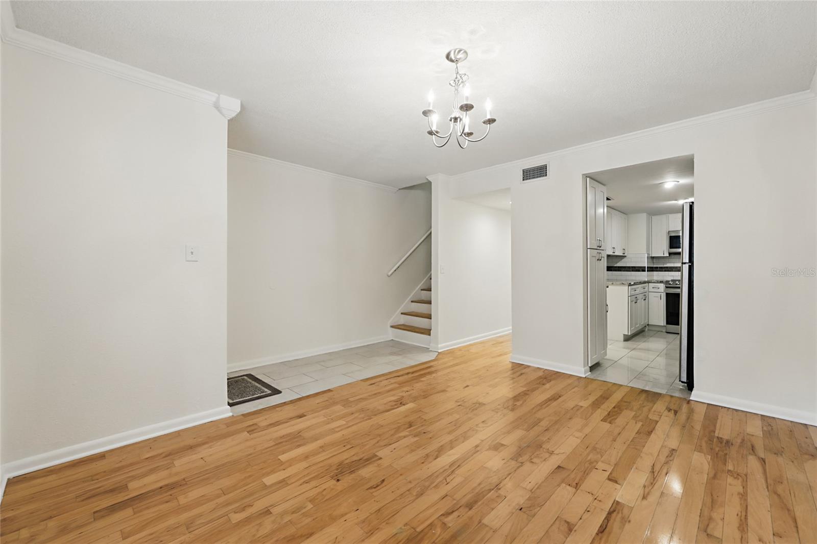 Image 7 of 34 For 5811 Atlantic Boulevard 149