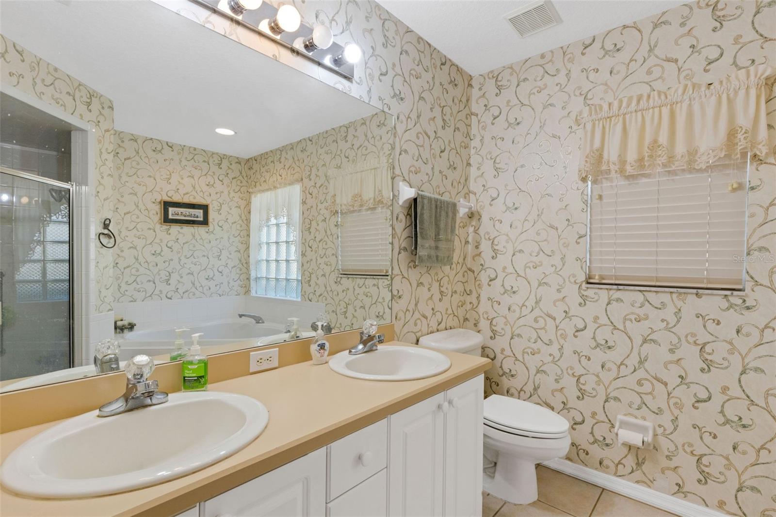 Image 13 of 21 For 4183 Cobblestone Drive