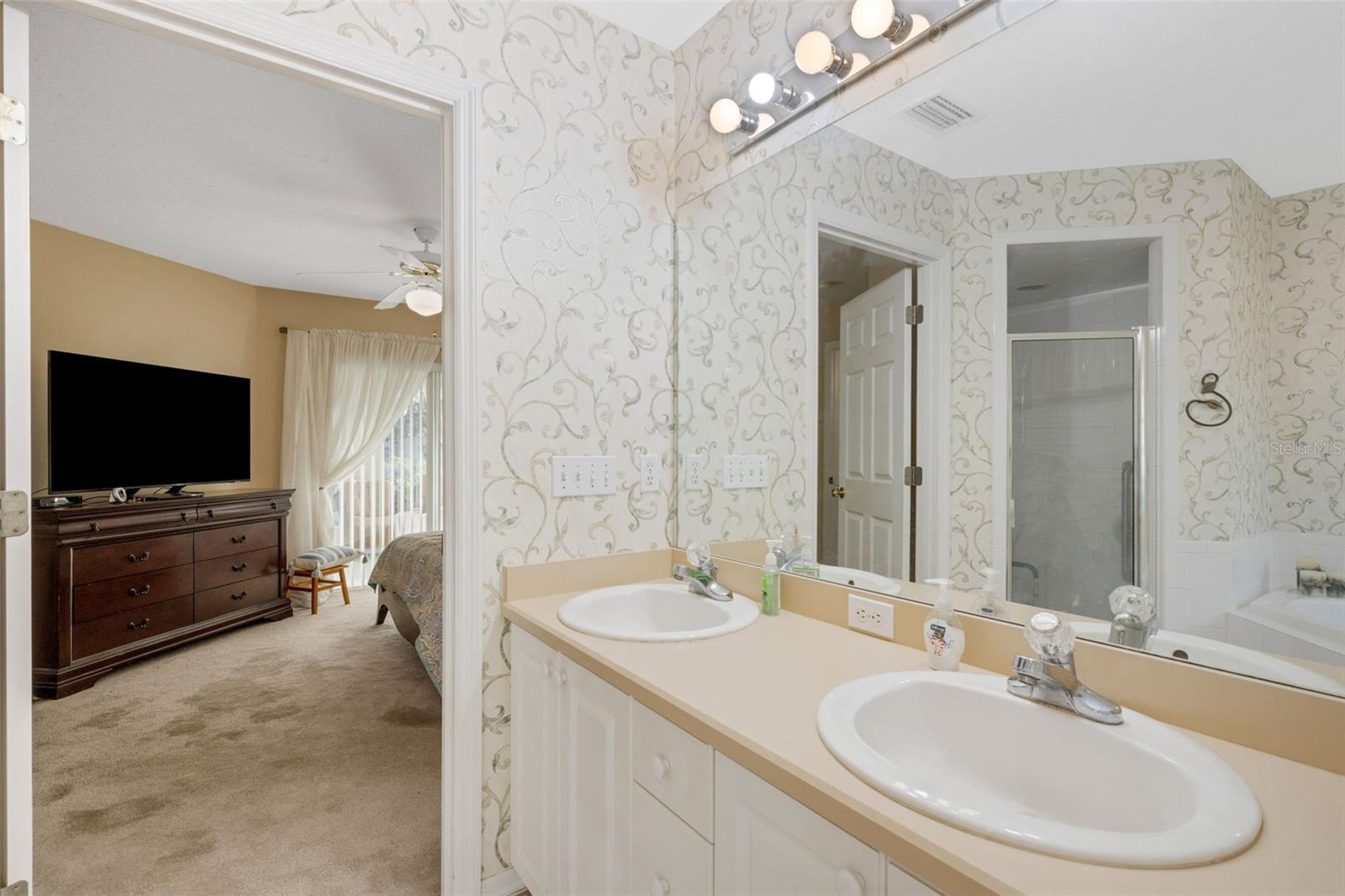 Image 15 of 21 For 4183 Cobblestone Drive