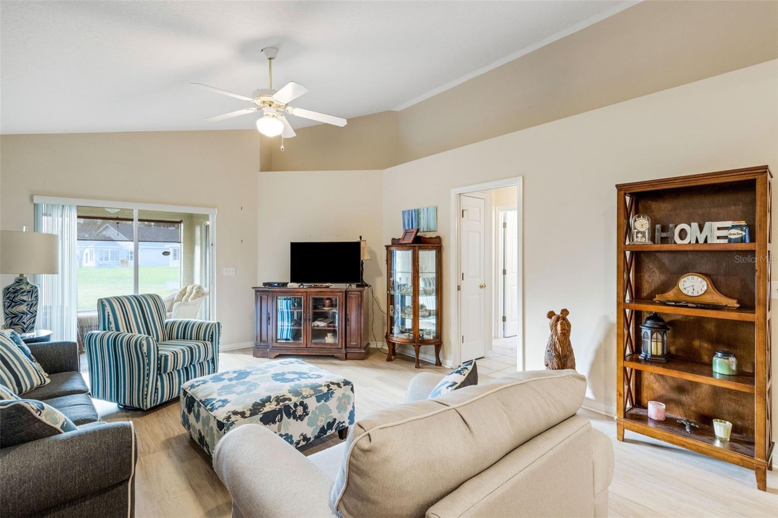 Image 5 of 21 For 4183 Cobblestone Drive