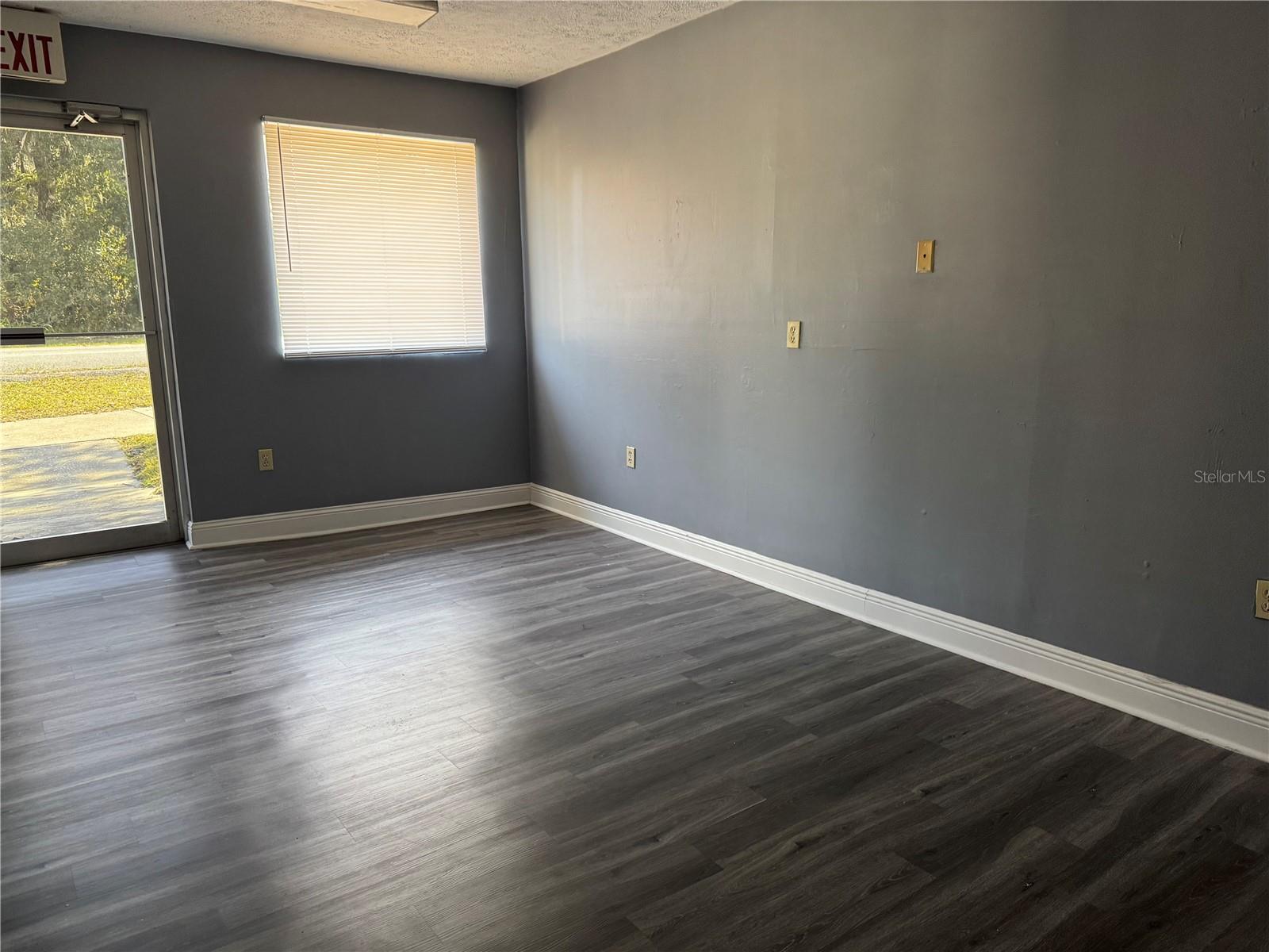 Image 11 of 19 For 5405 Old Highway 37