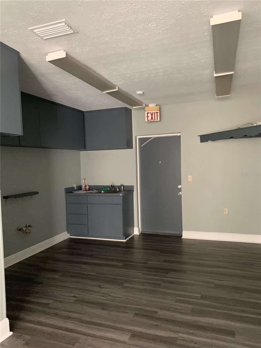 Image 6 of 19 For 5405 Old Highway 37