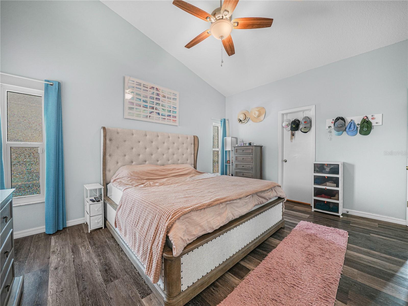 Image 13 of 53 For 12527 Midpointe Drive