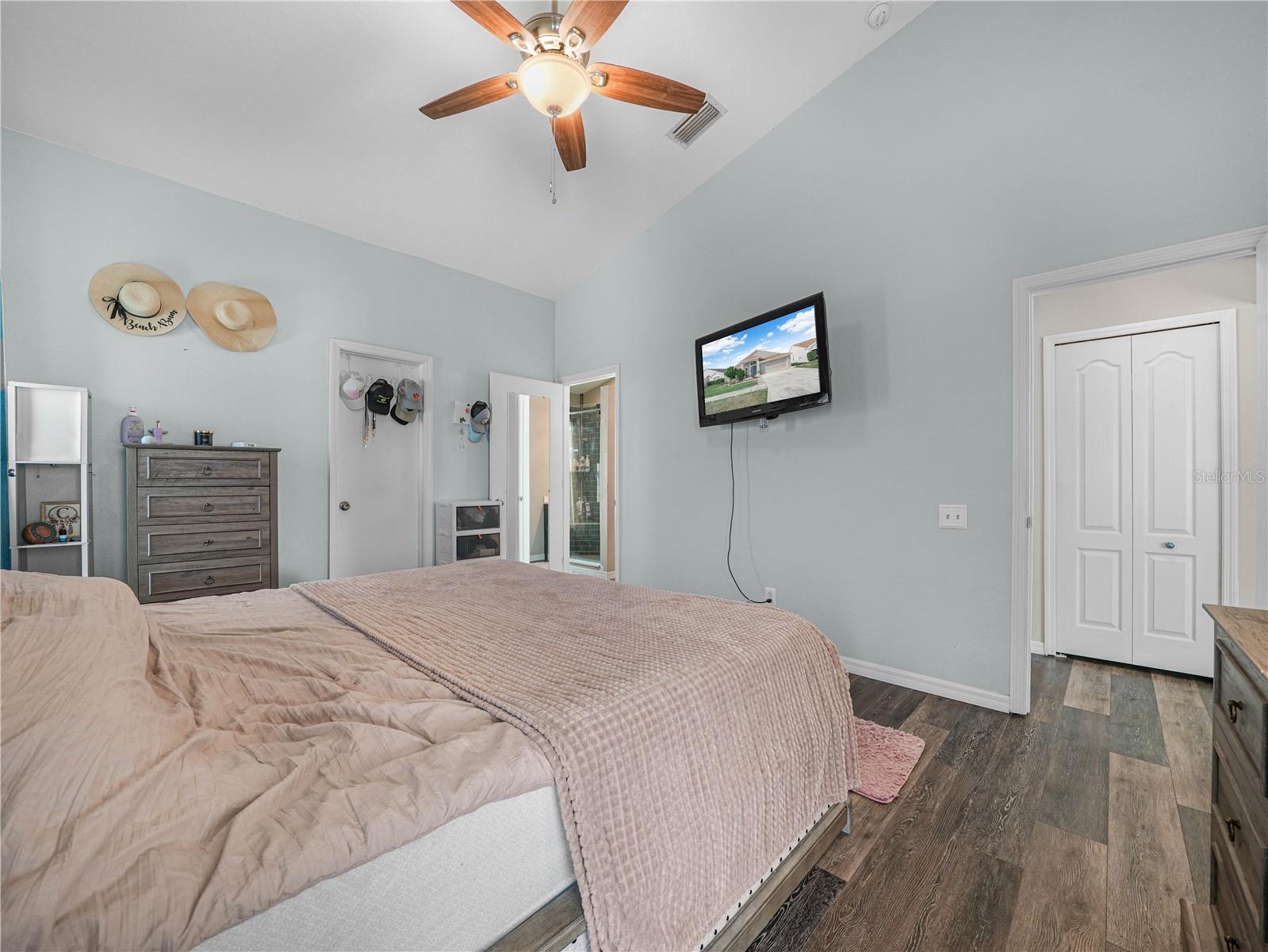 Image 14 of 53 For 12527 Midpointe Drive