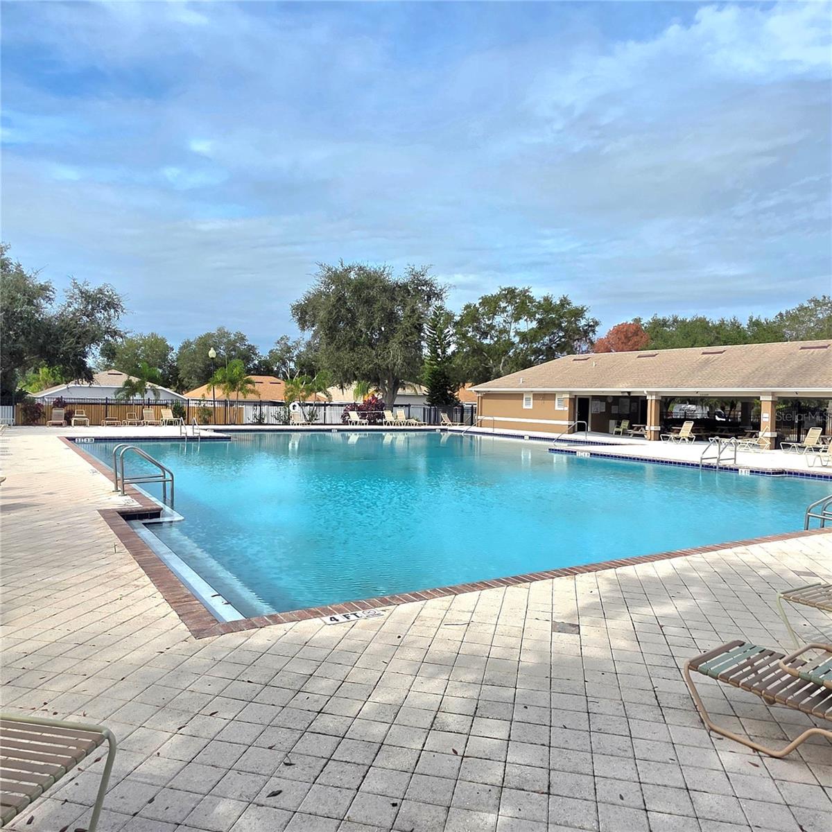 Image 33 of 53 For 12527 Midpointe Drive