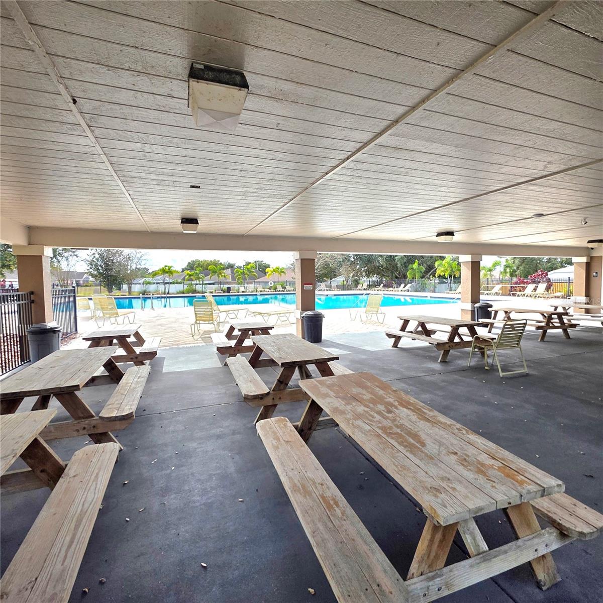 Image 34 of 53 For 12527 Midpointe Drive