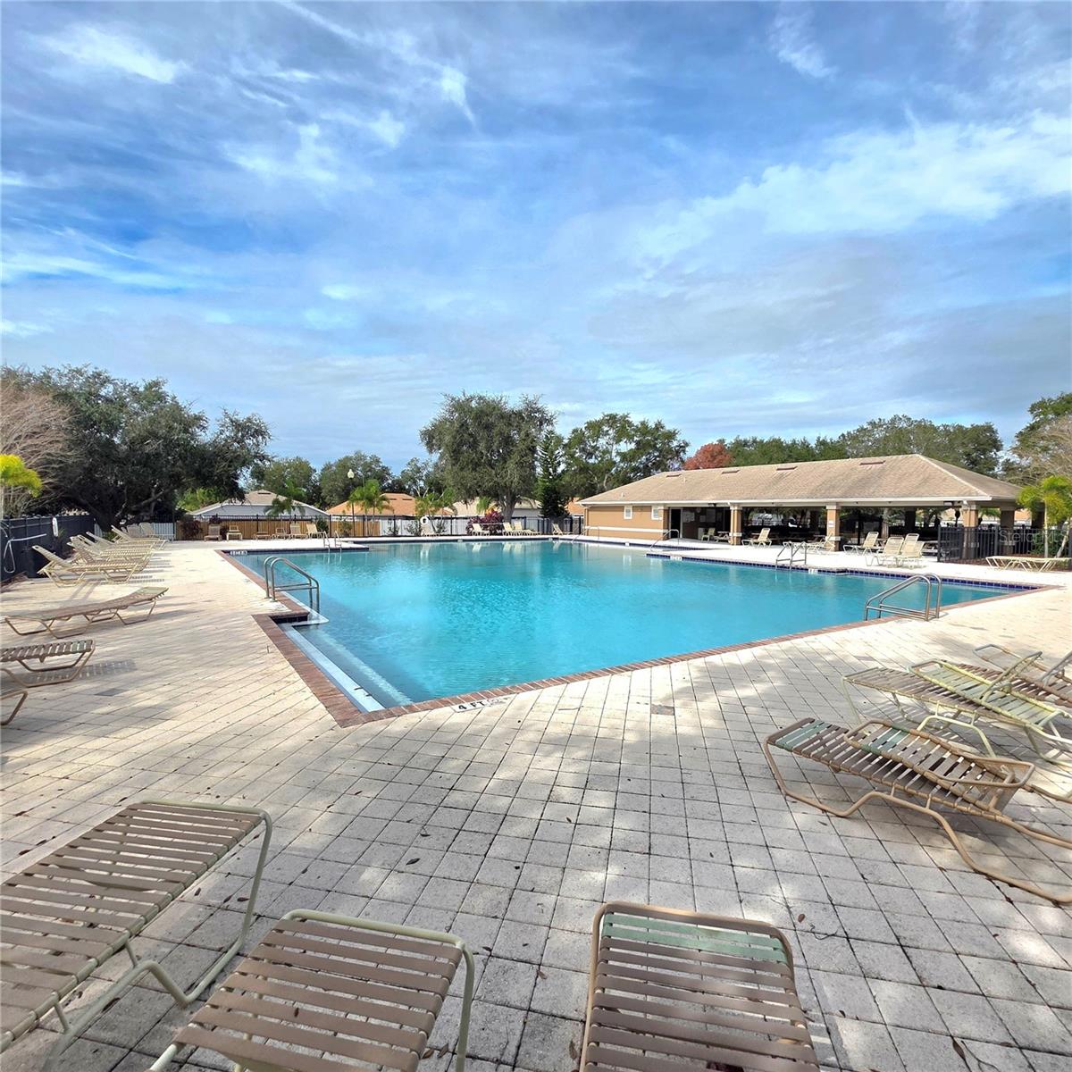 Image 45 of 53 For 12527 Midpointe Drive