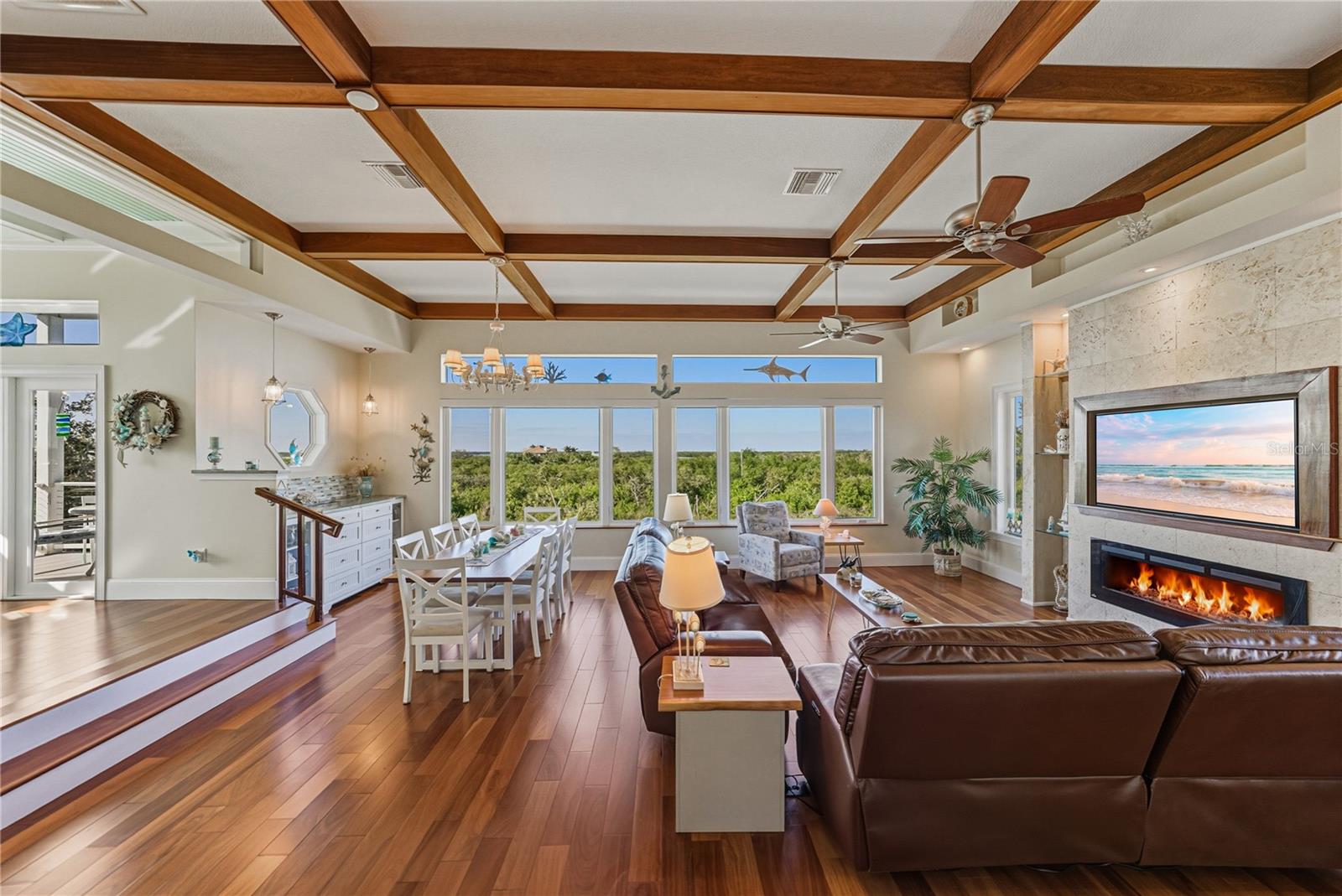 Image 10 of 91 For 125 Burns Road