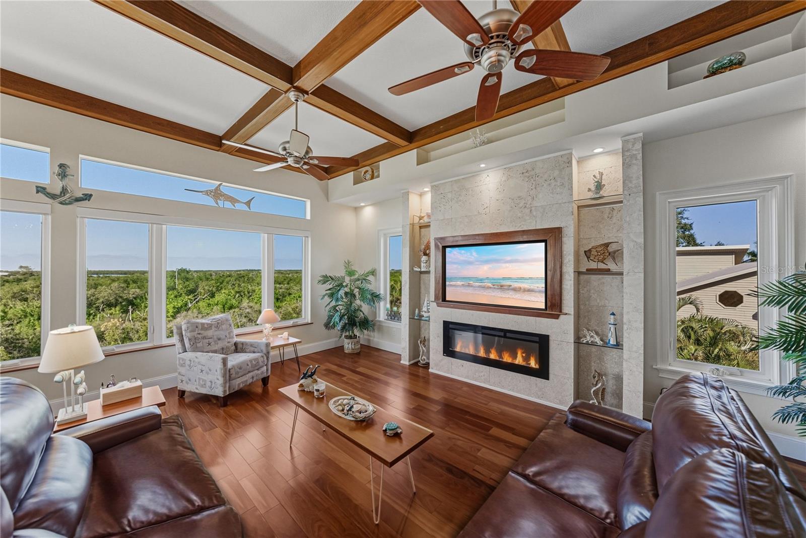 Image 11 of 91 For 125 Burns Road