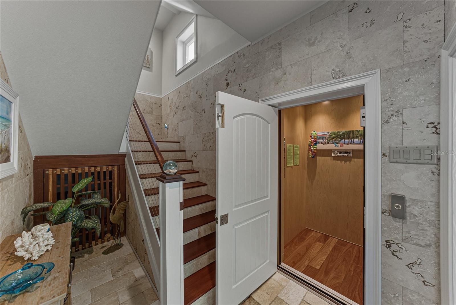 Image 8 of 91 For 125 Burns Road