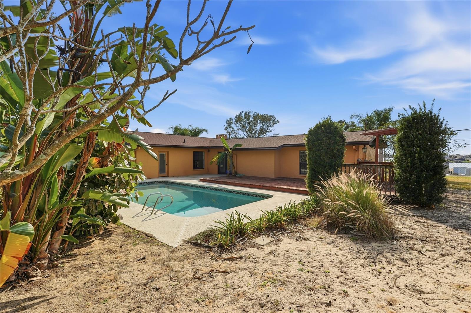 Image 35 of 48 For 6742 Winterset Gardens Road