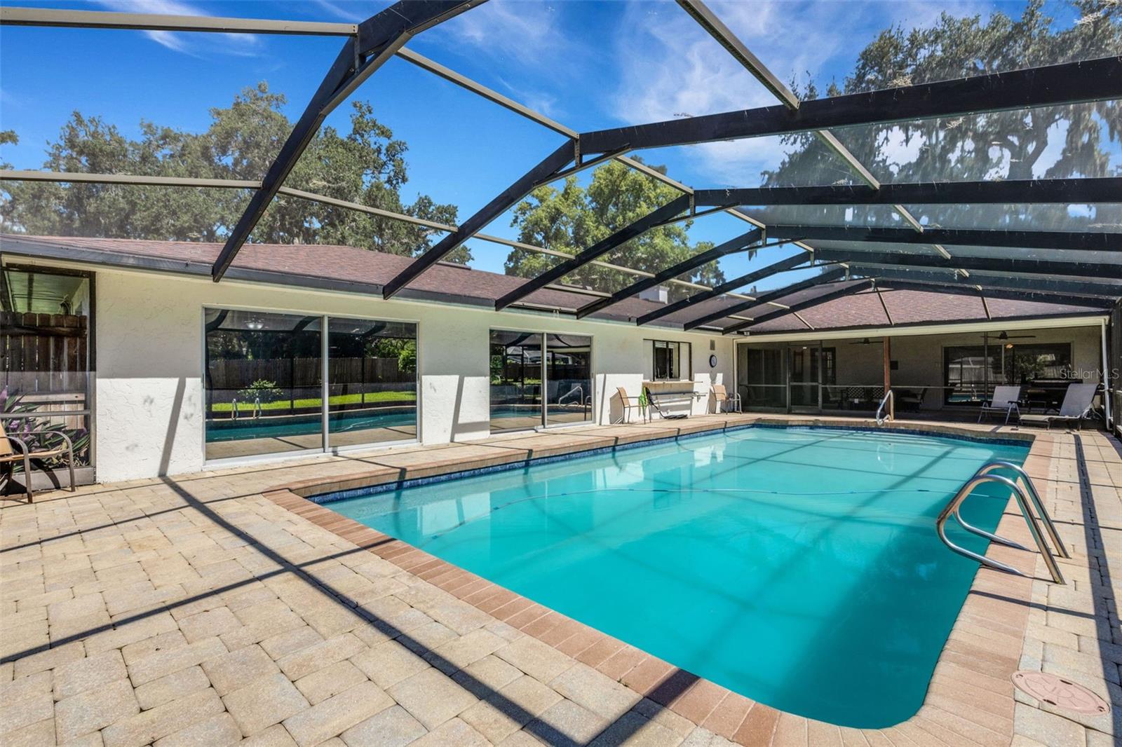 Image 47 of 53 For 6318 Oak Square W