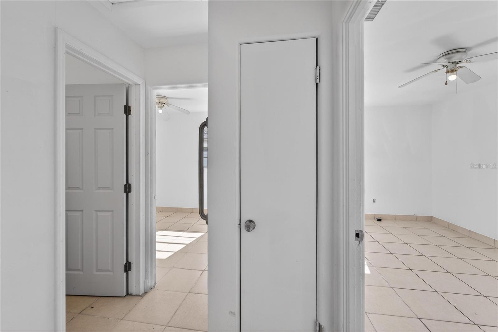 Image 13 of 31 For 1437 Arlington Road