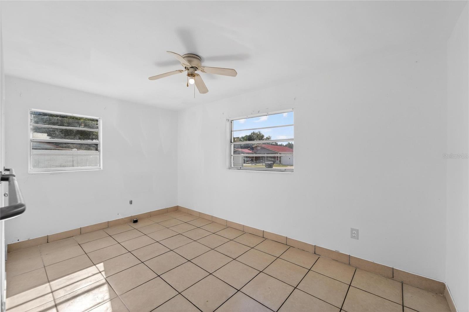 Image 14 of 31 For 1437 Arlington Road