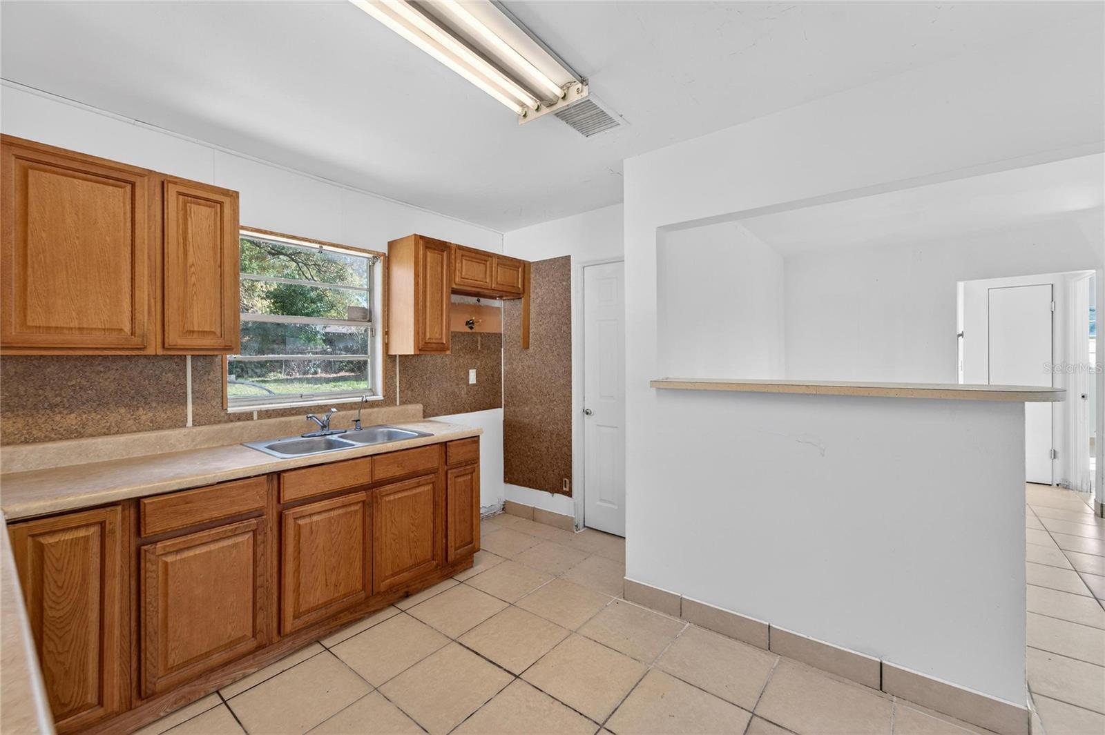 Image 8 of 31 For 1437 Arlington Road