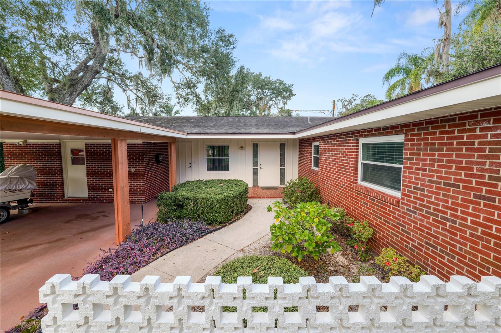 Image 2 of 48 For 2631 Newport Avenue