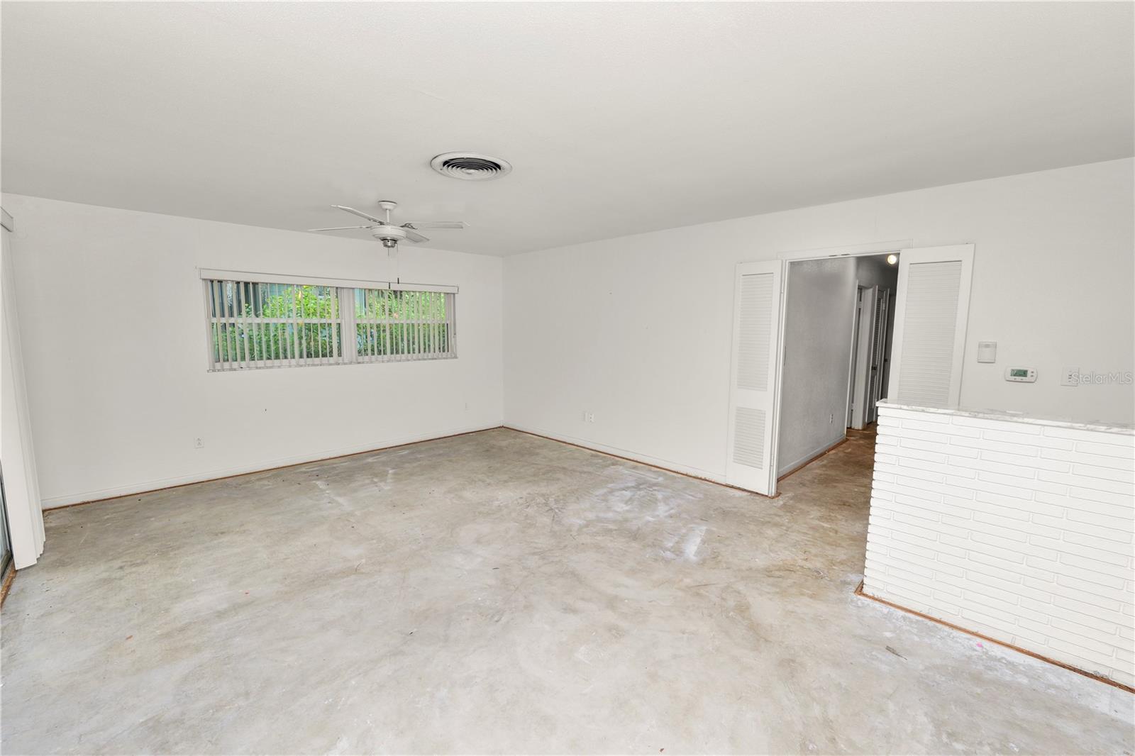 Image 22 of 48 For 2631 Newport Avenue