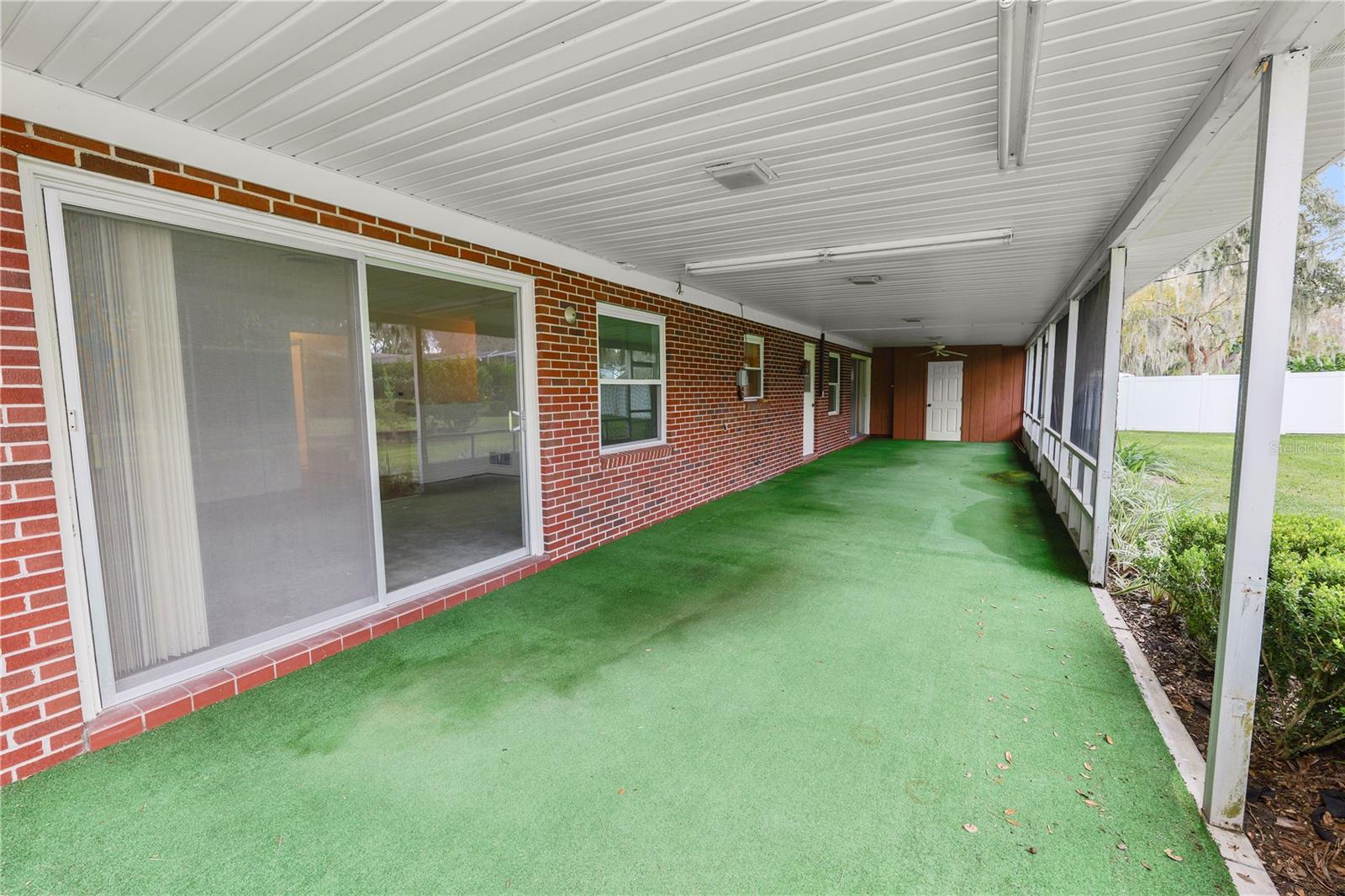 Image 36 of 48 For 2631 Newport Avenue