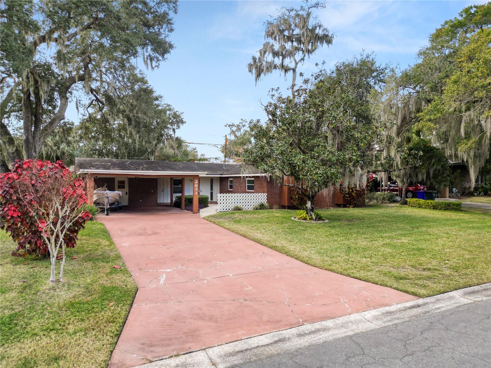 Image 6 of 48 For 2631 Newport Avenue