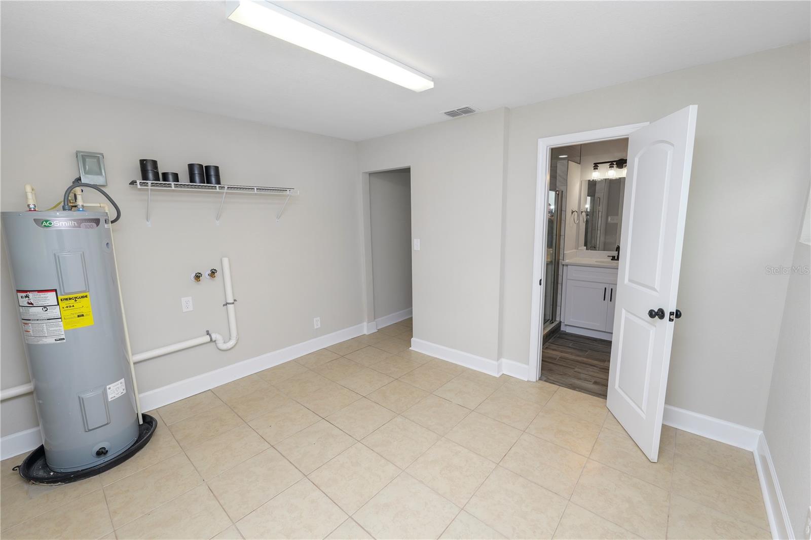 Image 21 of 43 For 5105 Hayes Road