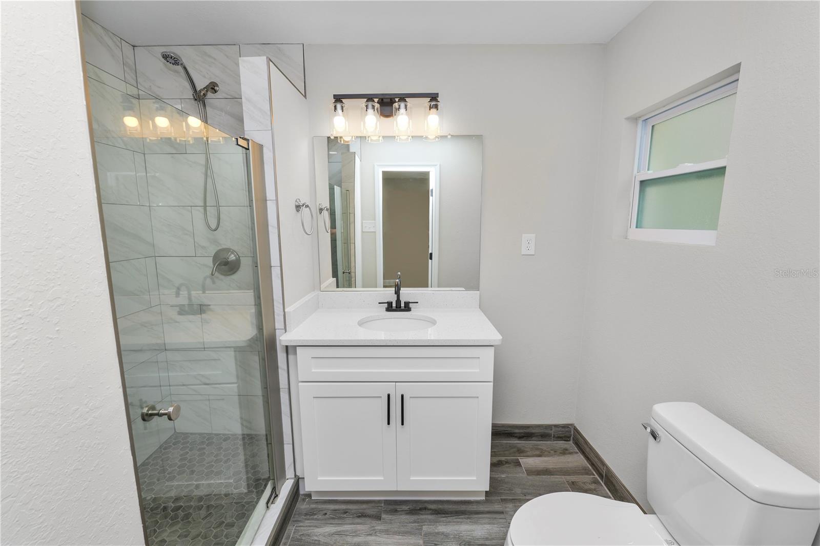 Image 22 of 43 For 5105 Hayes Road