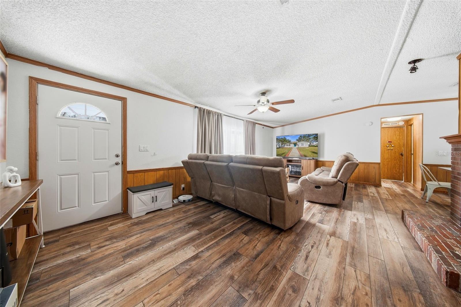 Image 13 of 66 For 6025 Eagle Trail