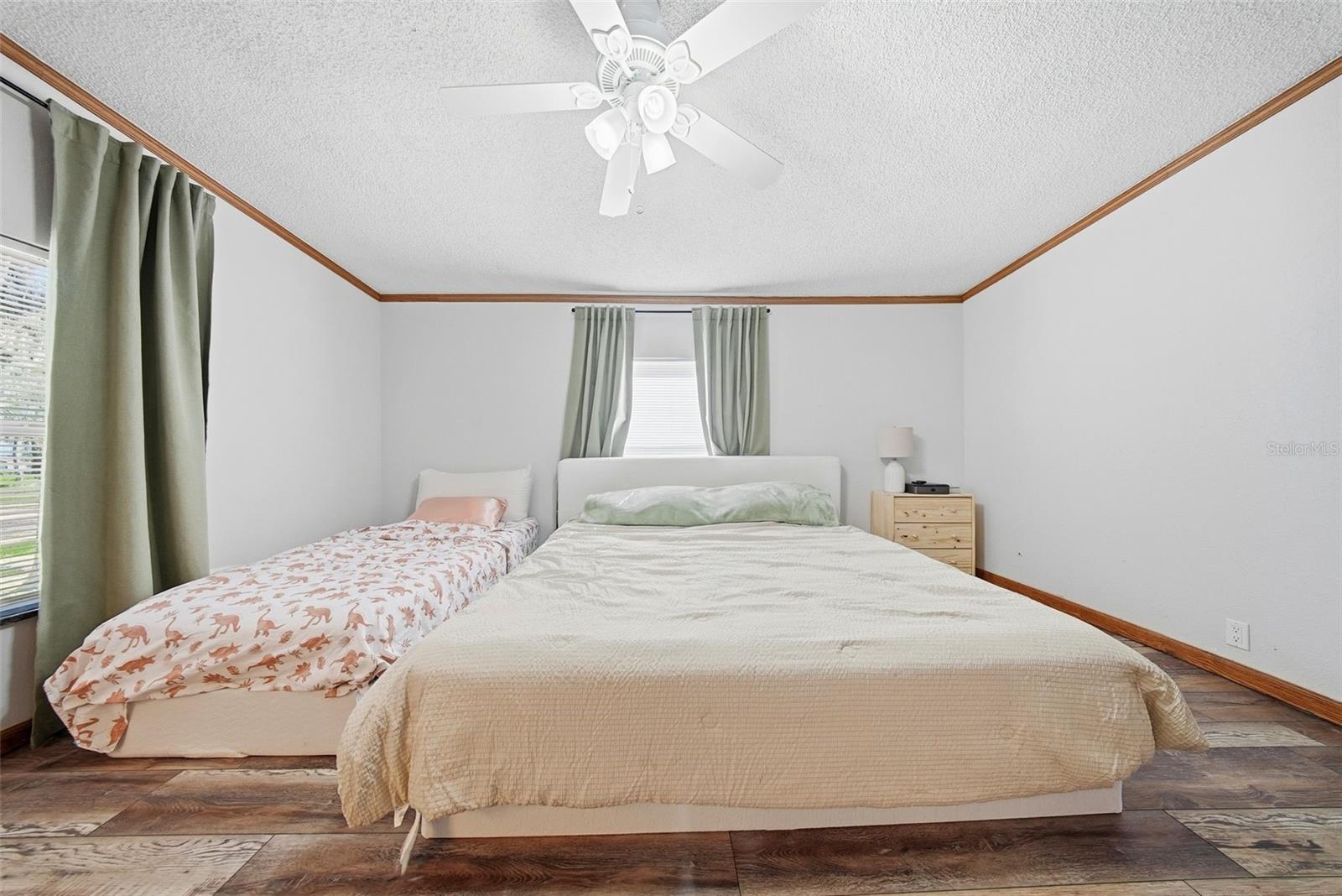 Image 31 of 66 For 6025 Eagle Trail