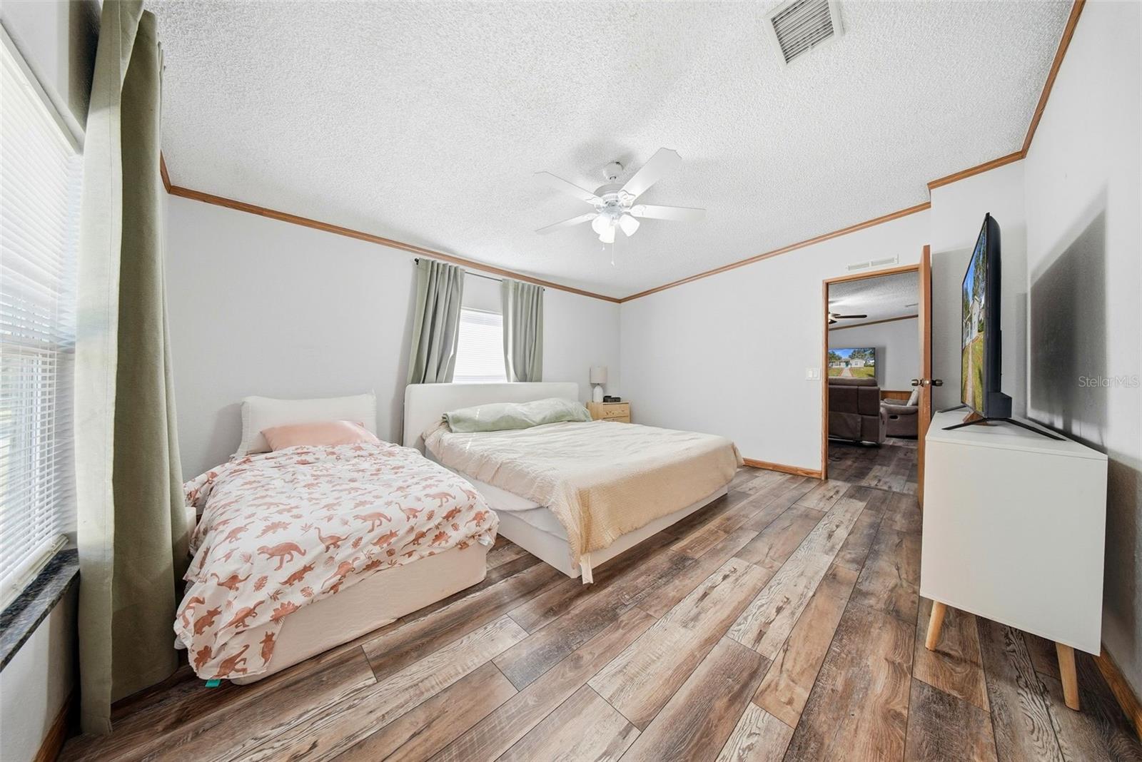 Image 33 of 66 For 6025 Eagle Trail