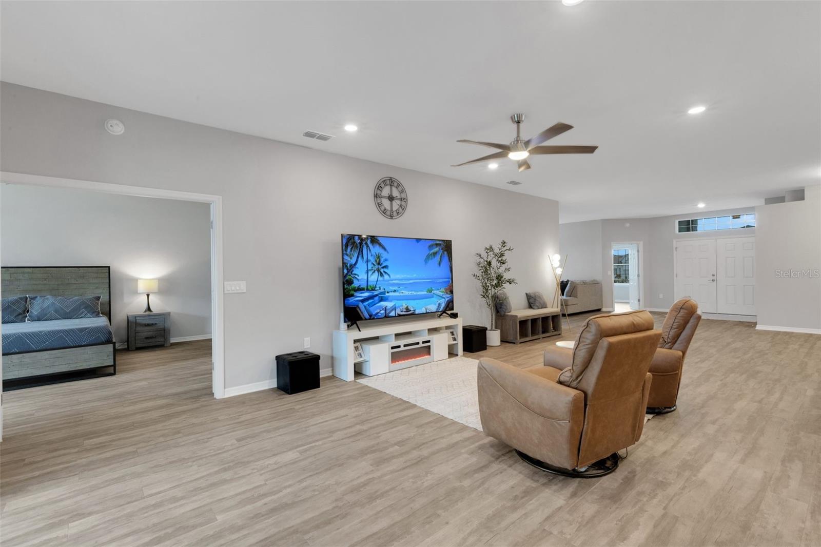 Image 28 of 55 For 149 St Thomas Drive