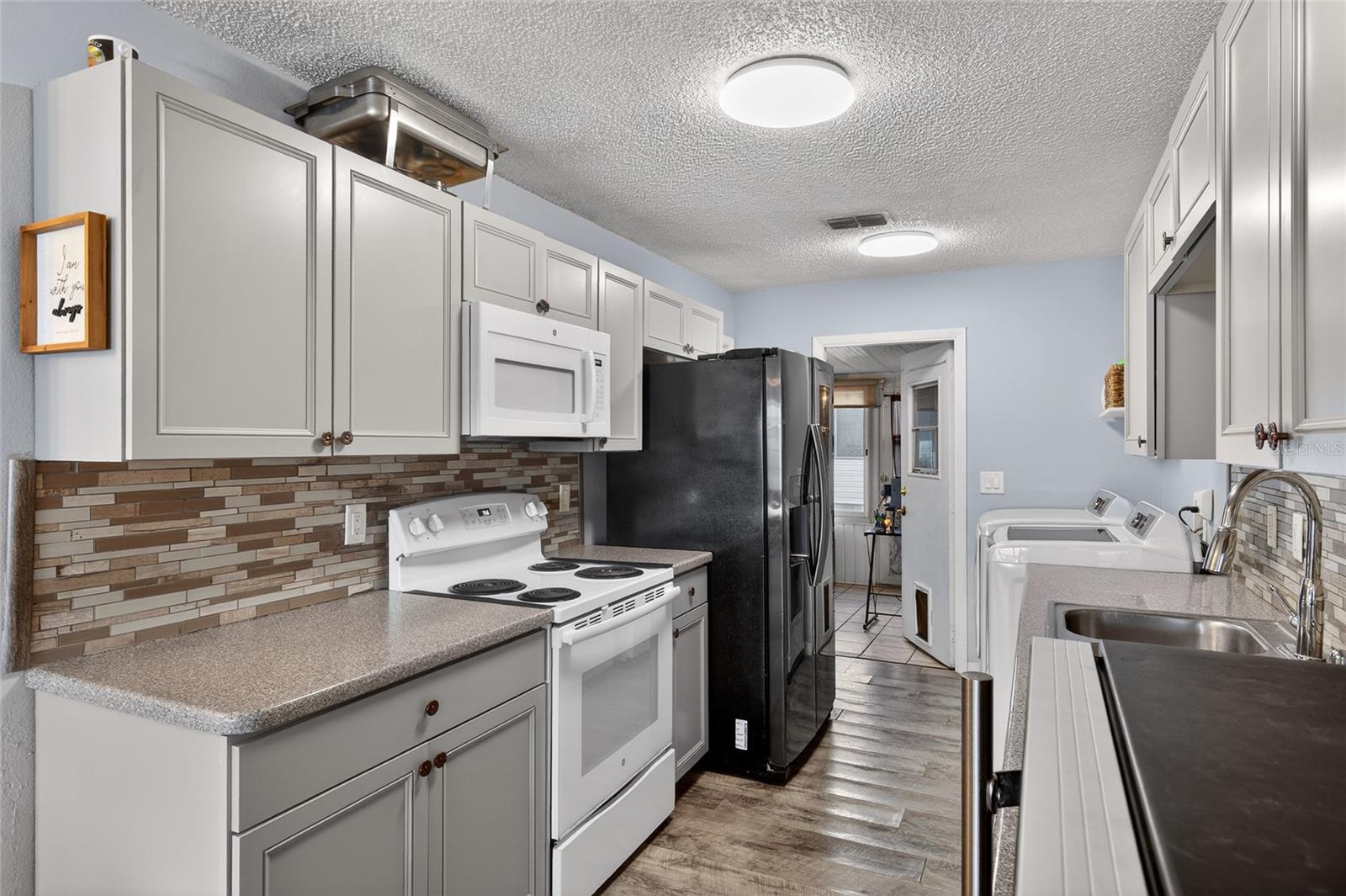 Image 11 of 34 For 622 Ridge Terrace