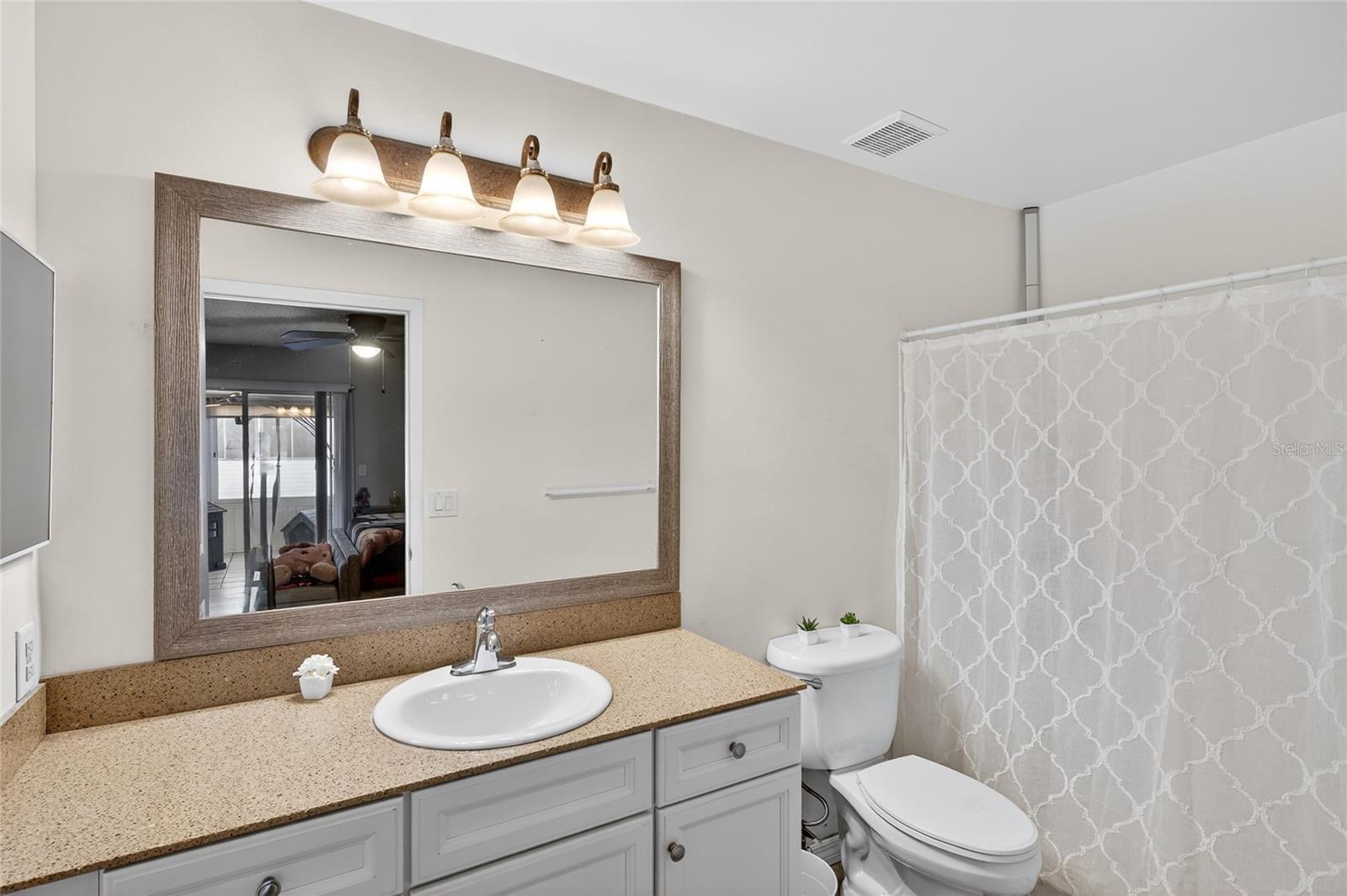 Image 21 of 34 For 622 Ridge Terrace