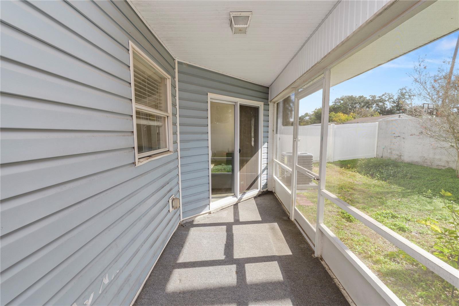 Image 15 of 34 For 222 Carpenters Way 60