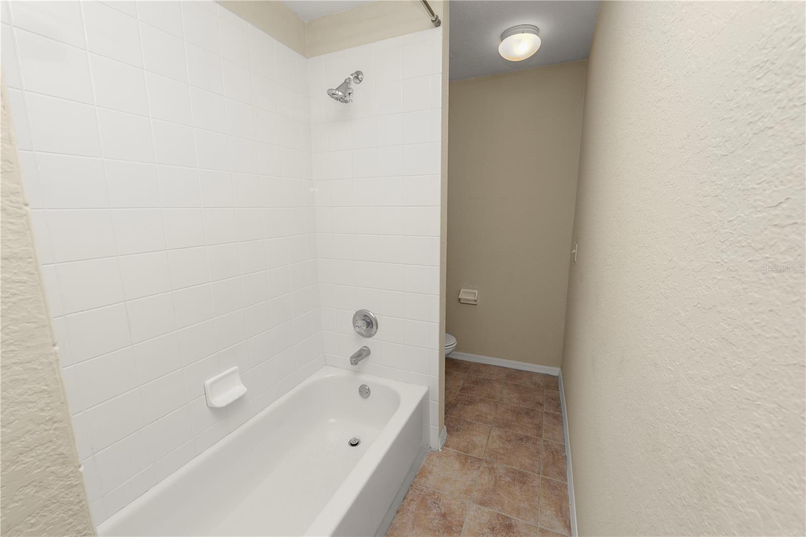 Image 26 of 34 For 222 Carpenters Way 60