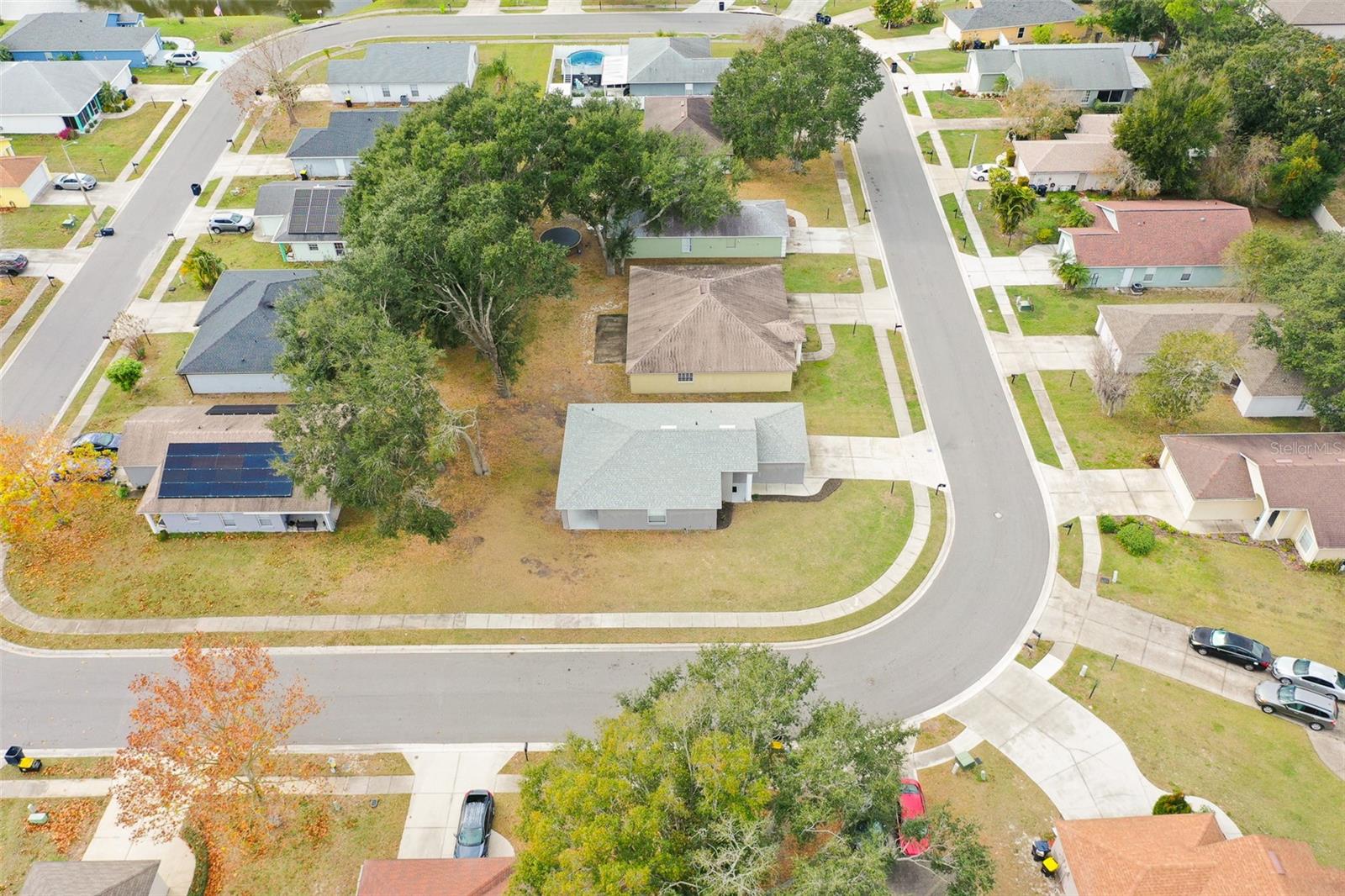 Image 16 of 20 For 137 Eagle Point Boulevard