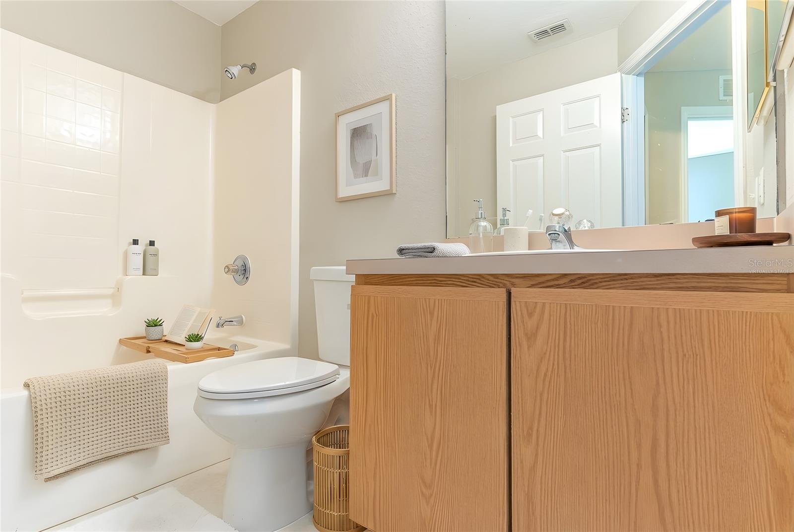 Image 6 of 20 For 137 Eagle Point Boulevard