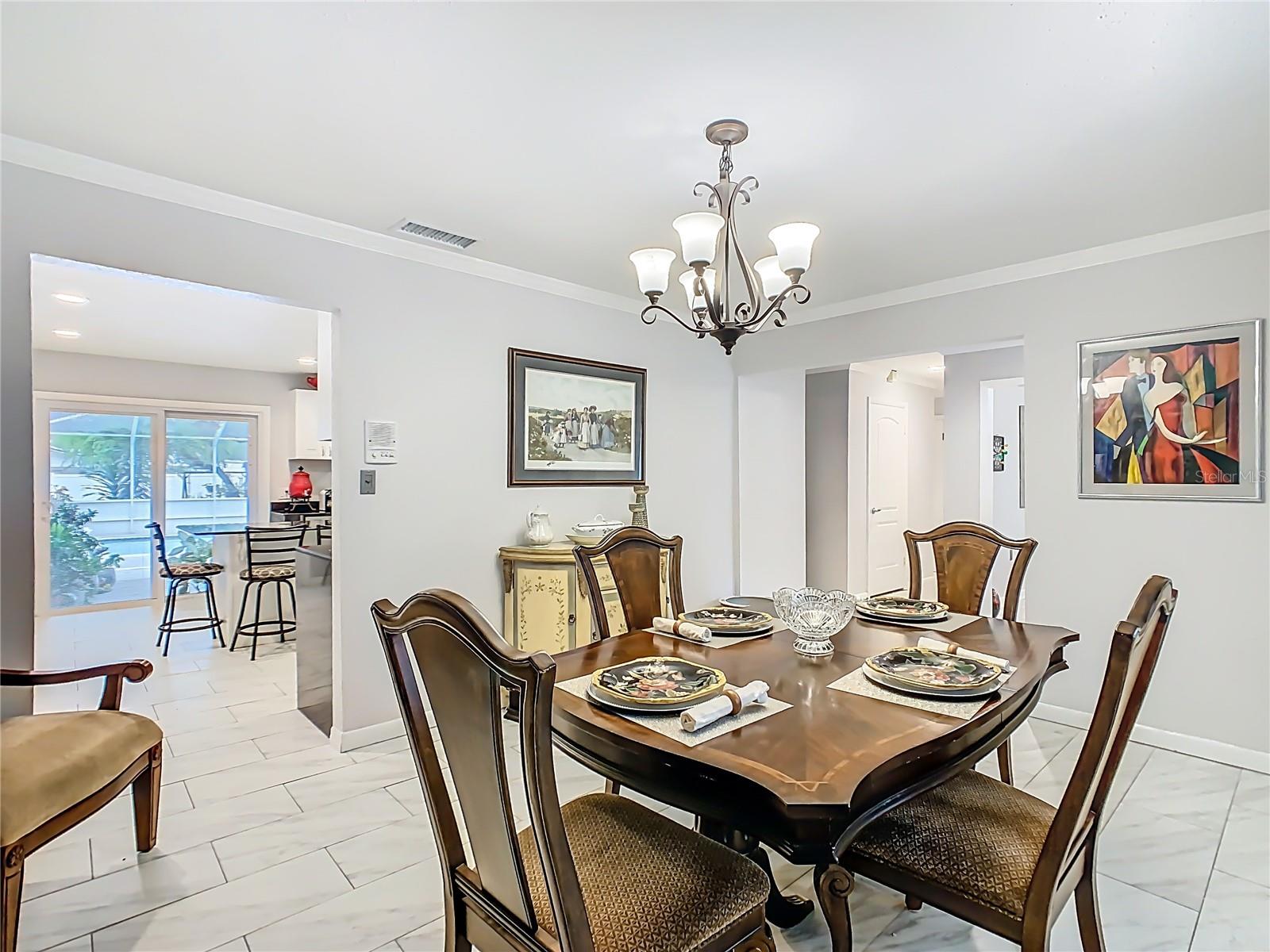 Image 15 of 69 For 3437 Oakview Drive