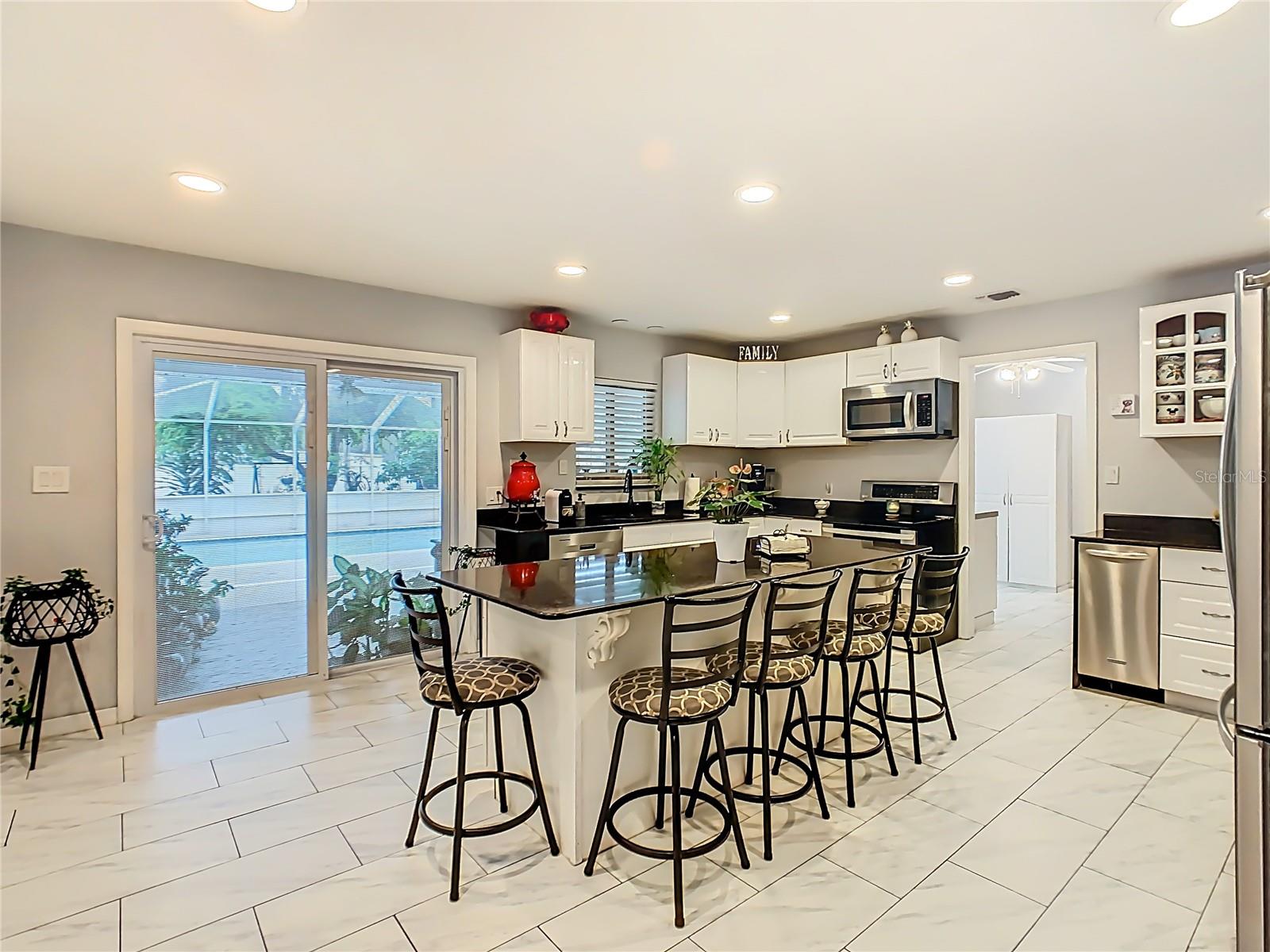 Image 21 of 69 For 3437 Oakview Drive